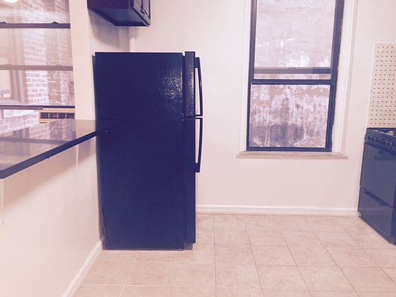 5th image of 217 E 86th St APT 4B