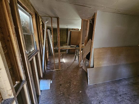 3rd image of 3127 Church St