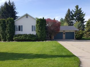 808 E Rolston Rd, Linden, MI 48451