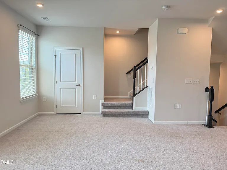 946 Channing Park Cir — Photo 12