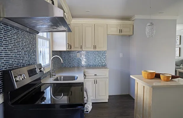 Rented by E Realty International Corp | media 7