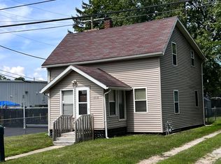 1119 Maple St, Niles, MI 49120