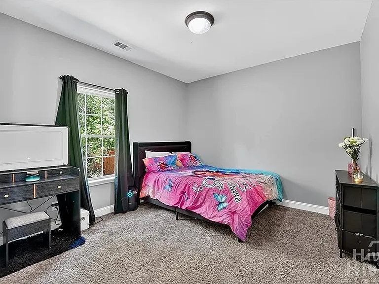 160 Huger St — Photo 28
