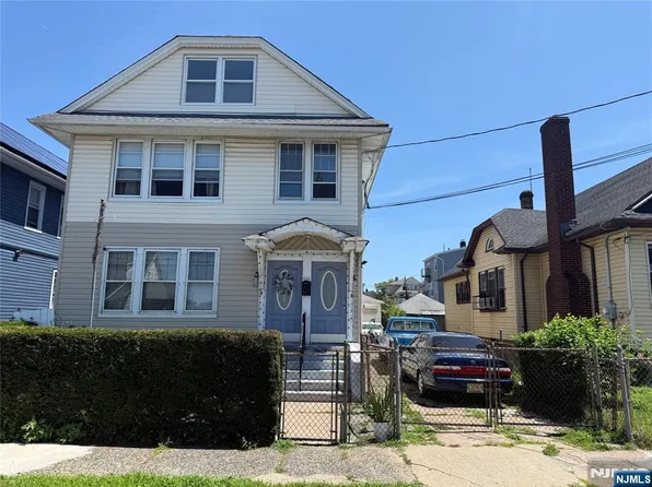 509-511 E 31st St, Paterson, NJ 07504