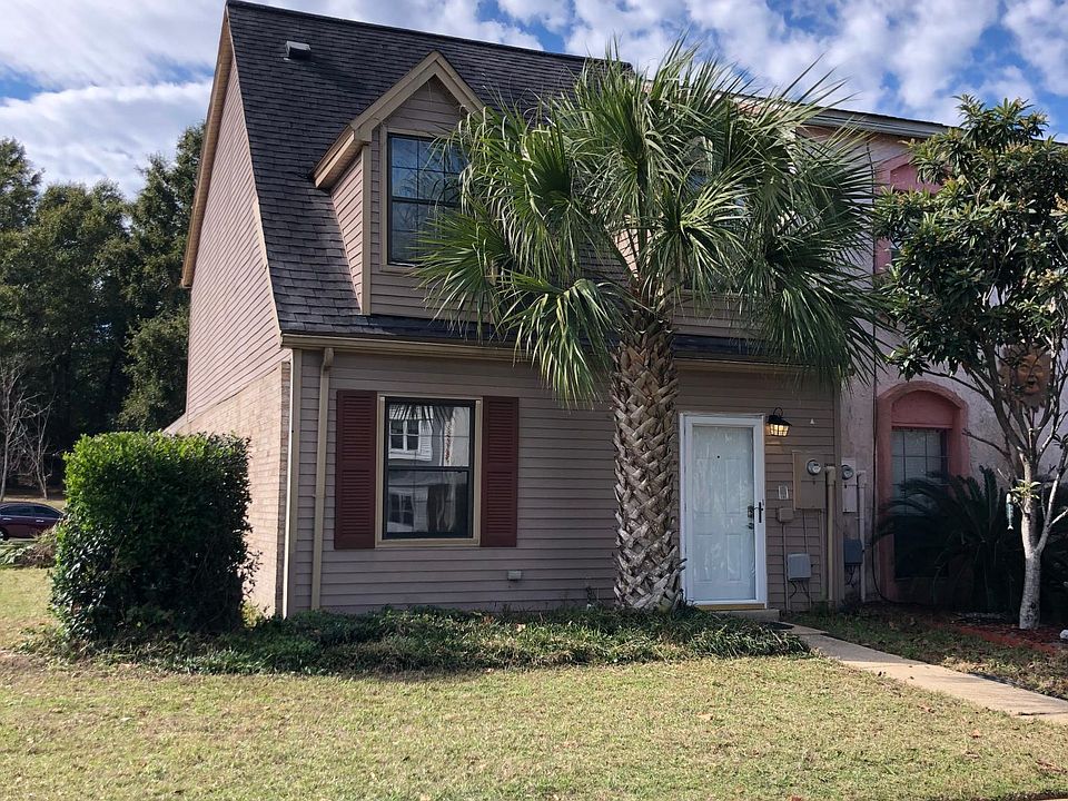 1st image of 8401 Williamsburg Cir