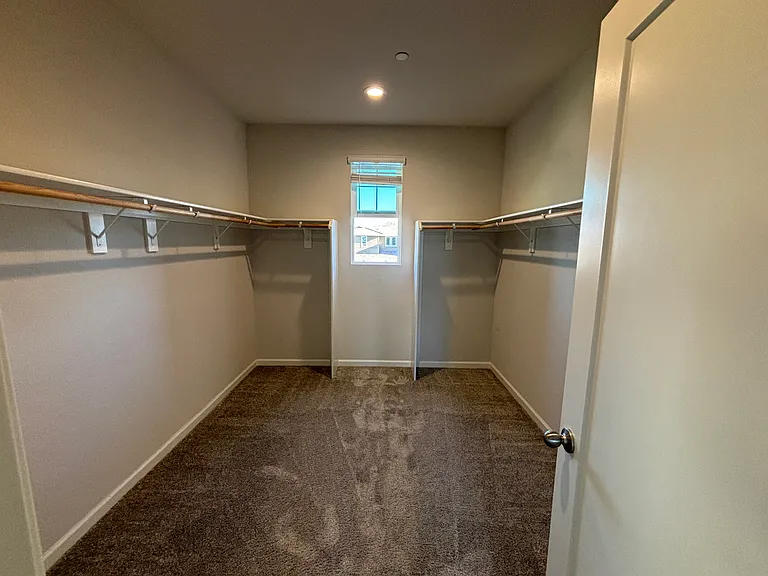 679 W Crocker Ln — Photo 38