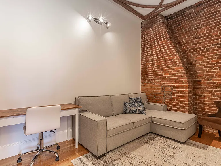 462 Beacon St #22 — Photo 7