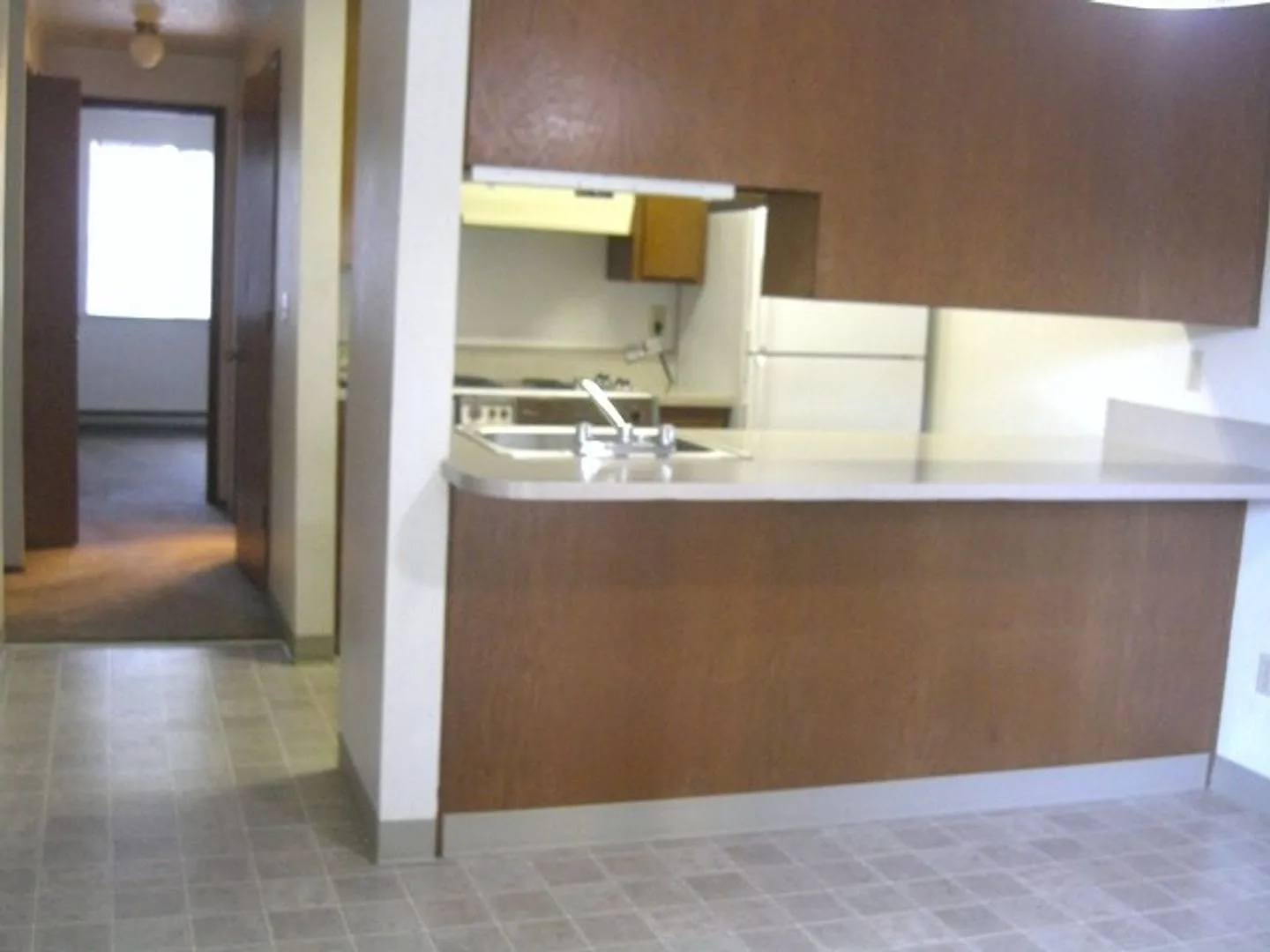 Tiffany Terrace Condos — Photo 1