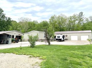36454 New Hope Rd, Long Bottom, OH 45743