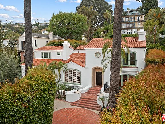 5th image of 1200 N Doheny Dr