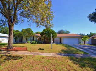 1803 Cherry Ridge Ln, Brandon, FL 33511