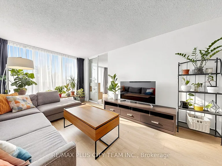 22 Southport St #437 — Photo 6