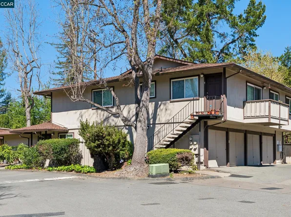809 Villa Ln APT 2, Moraga, CA 94556