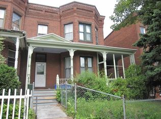 189 Beech St, Holyoke, MA 01040