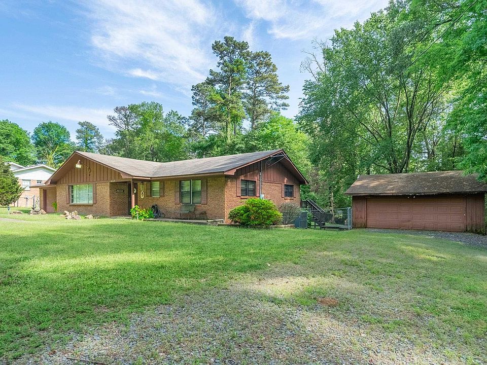 1207 W Maple Ave, De Queen, AR 71832 MLS 23032536 Zillow