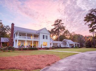 5980 Val Del Rd, Hahira, GA 31632