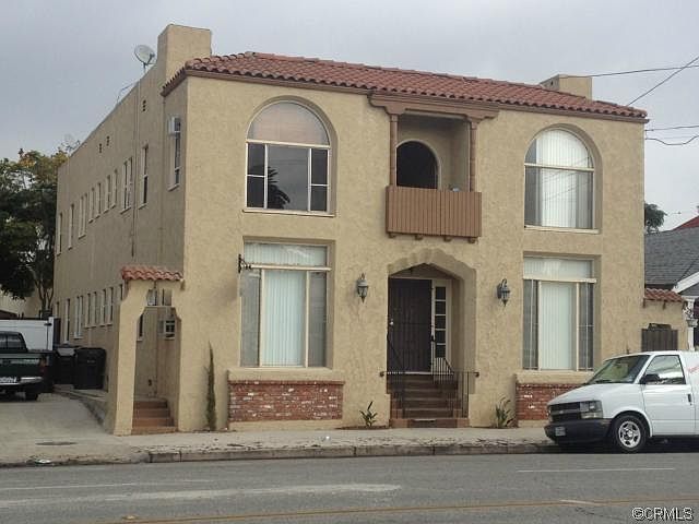 1st image of 1115 E Broadway