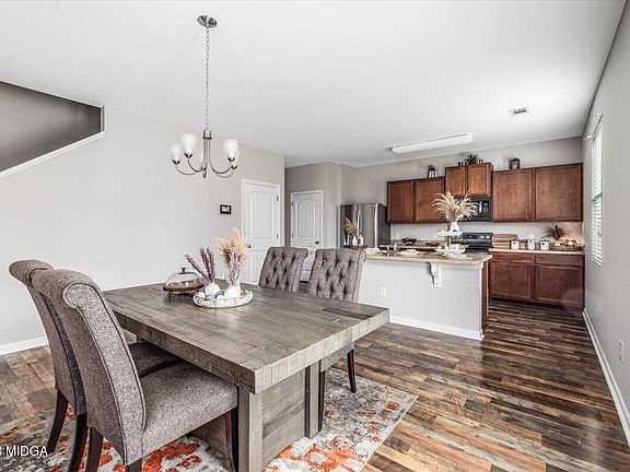 5th image of 219 Flowing Meadows Dr
