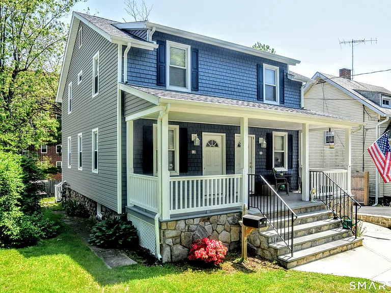 13 Carroll St #1 — Photo 2