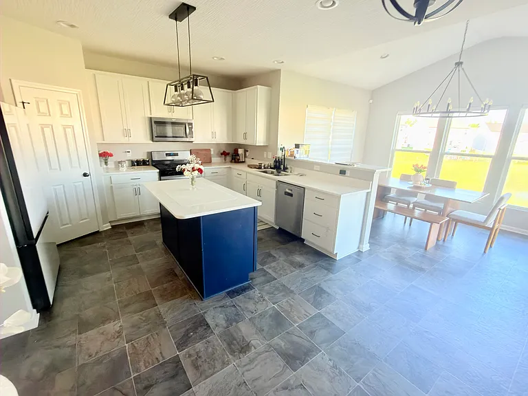 8951 Philmont Curve Dr — Photo 17
