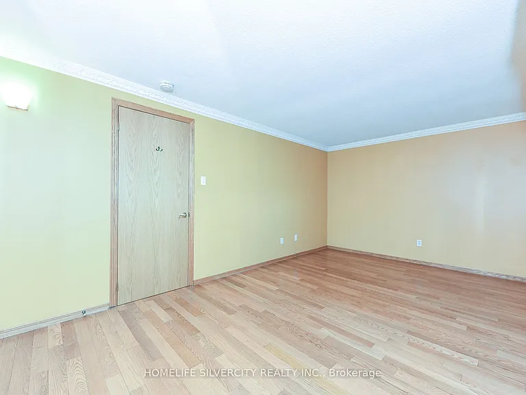 7378 Bybrook Dr — Photo 30