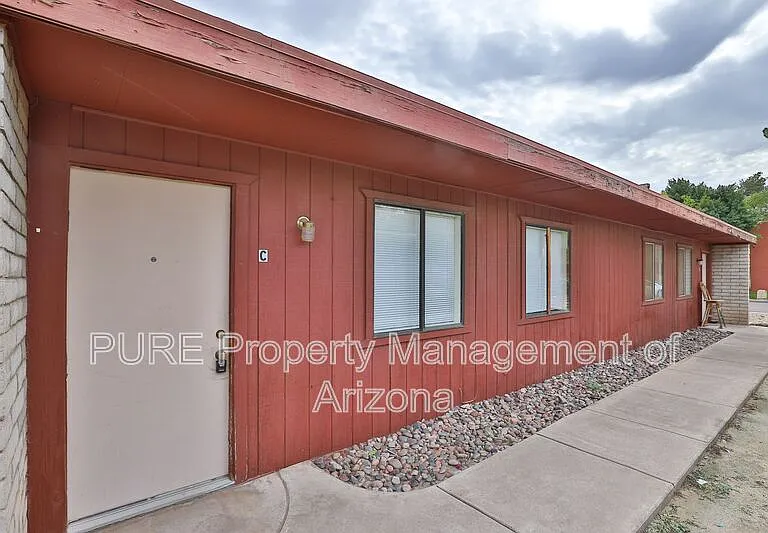 810 W 2nd St #C — Photo 1
