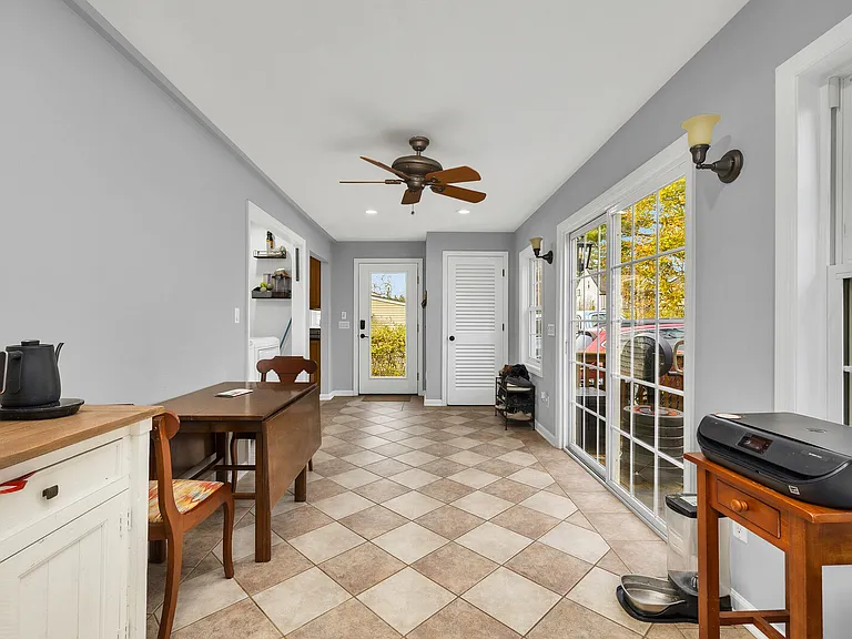 101 Sycamore Ave — Photo 17