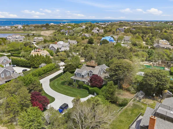 6 Sandwich Rd, Nantucket, MA 02554