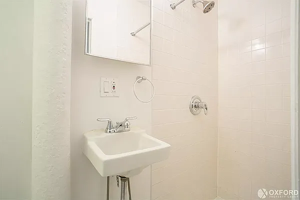 Rented by Oxford Property Group | media 36