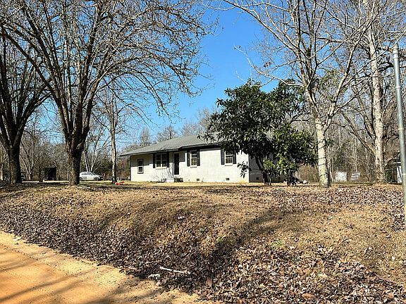 2nd image of 2631 Scott Rd