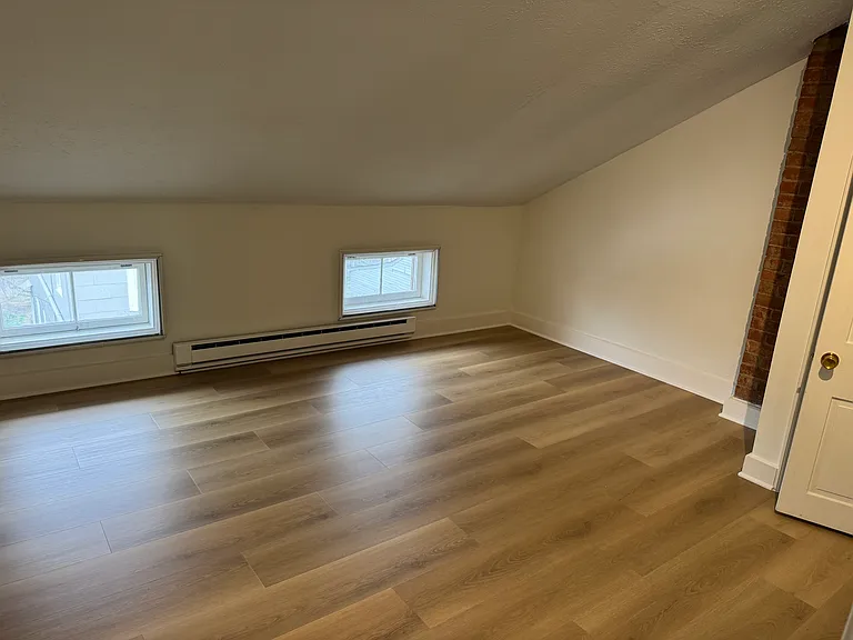 839 Perry St #3 — Photo 12