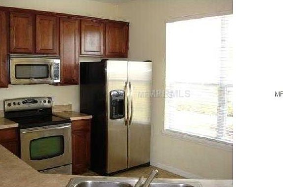 3rd image of 2063 Estancia Cir