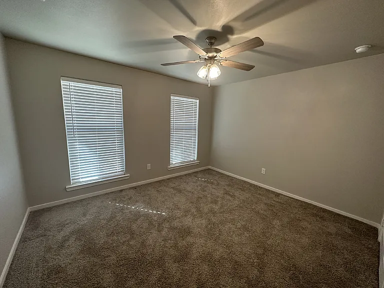 2909 Wausau Ave — Photo 11