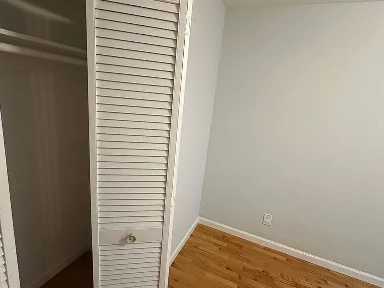 250 Palo Alto Ave — Photo 5