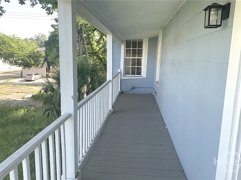 218 W Anderson St #UPPER — Photo 41