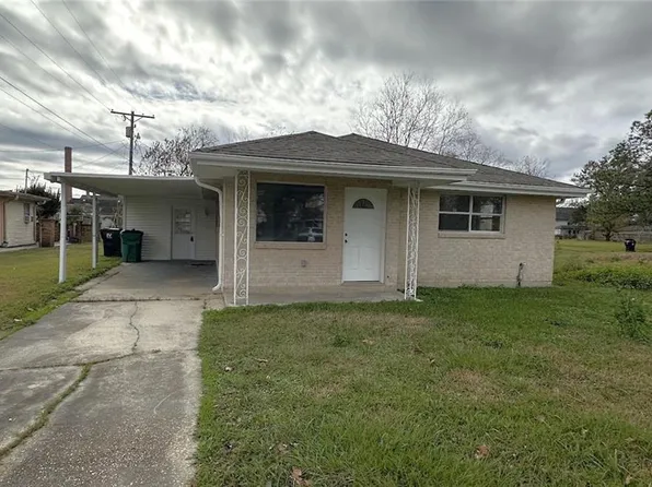 113 W Claiborne Sq, Chalmette, LA 70043