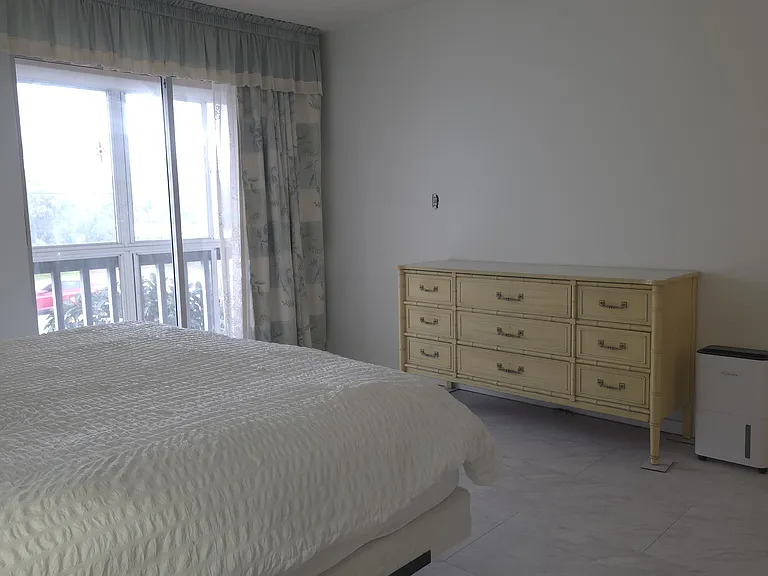 22375 Edgewater Dr — Photo 32