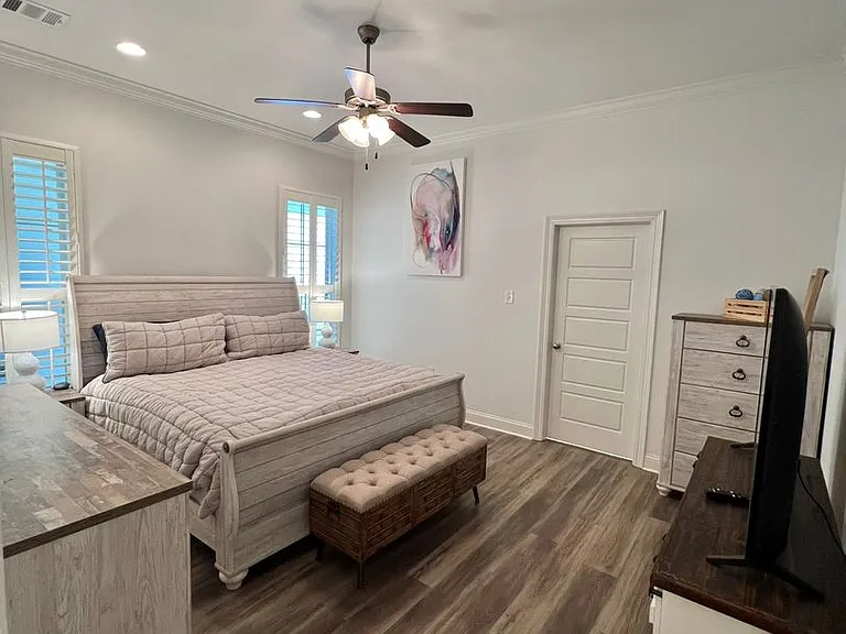 8111 Stonelake Ave — Photo 9
