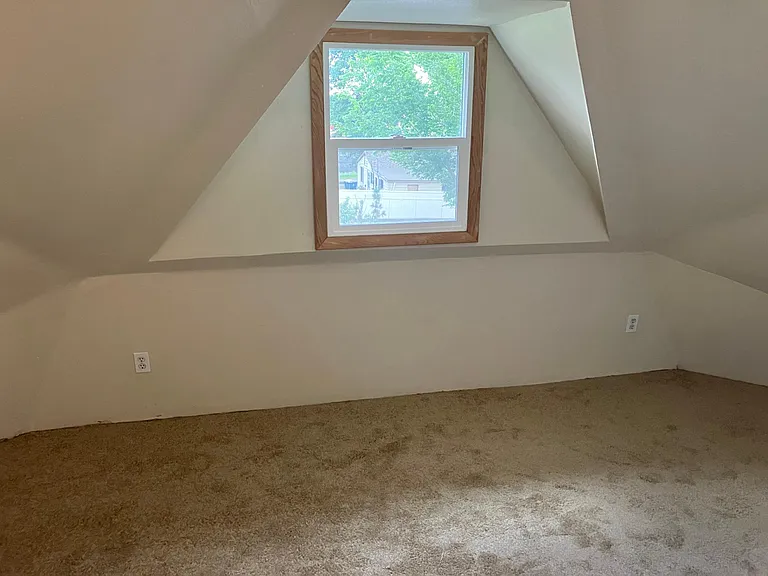 7421 Oneida St — Photo 7
