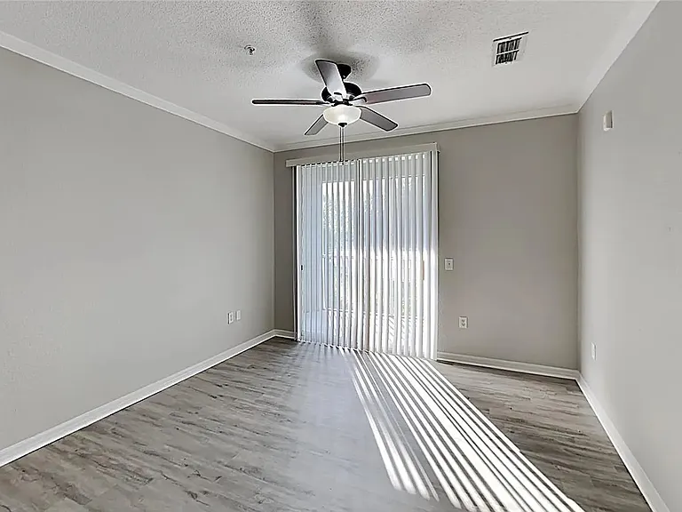 18001 Richmond Place Dr #420 — Photo 17
