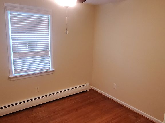 4th image of 7385 Sandy Ln