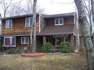 68 Victory Pl, East Brunswick, NJ 08816