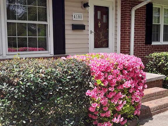 2nd image of 4100 Castlewood Rd