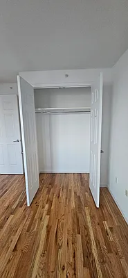 Rented by Farside Realty LLC | media 2