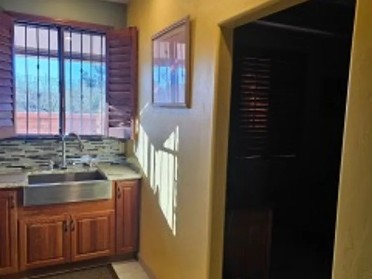 7040 N Montecatina Dr — Photo 10