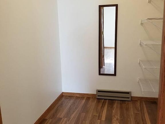 4th image of 711 Larpenteur Ave E #711