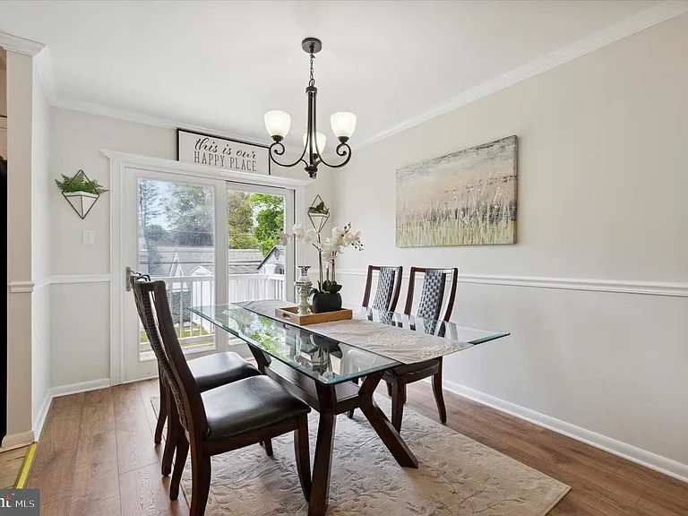 330 Williams Rd — Photo 11