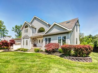 233 Walling Pl, Middletown, NJ 07748