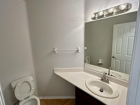 5th image of 440 Europa Way