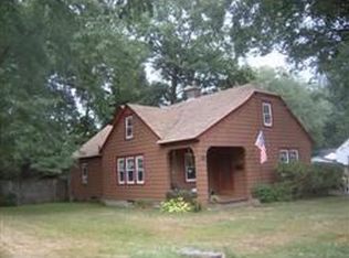 21 Central St, Agawam, MA 01001